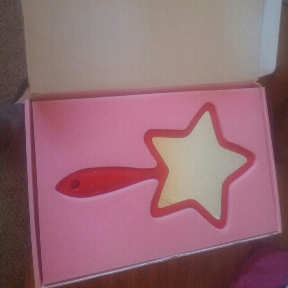 Jeffrey star mirror